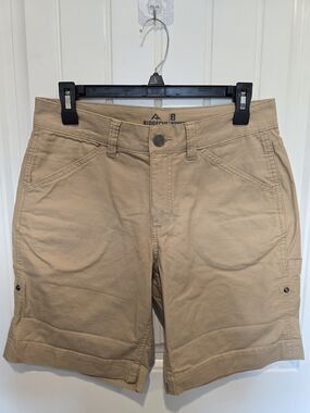 Ridgeline Women's Tan Cargo Shorts